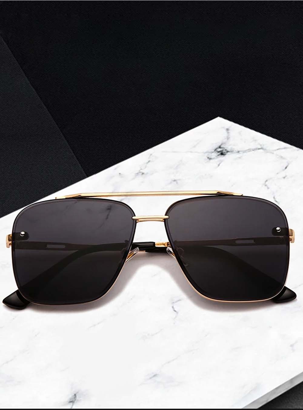 Maverick - Black/Gold