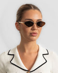 Elva - Brown