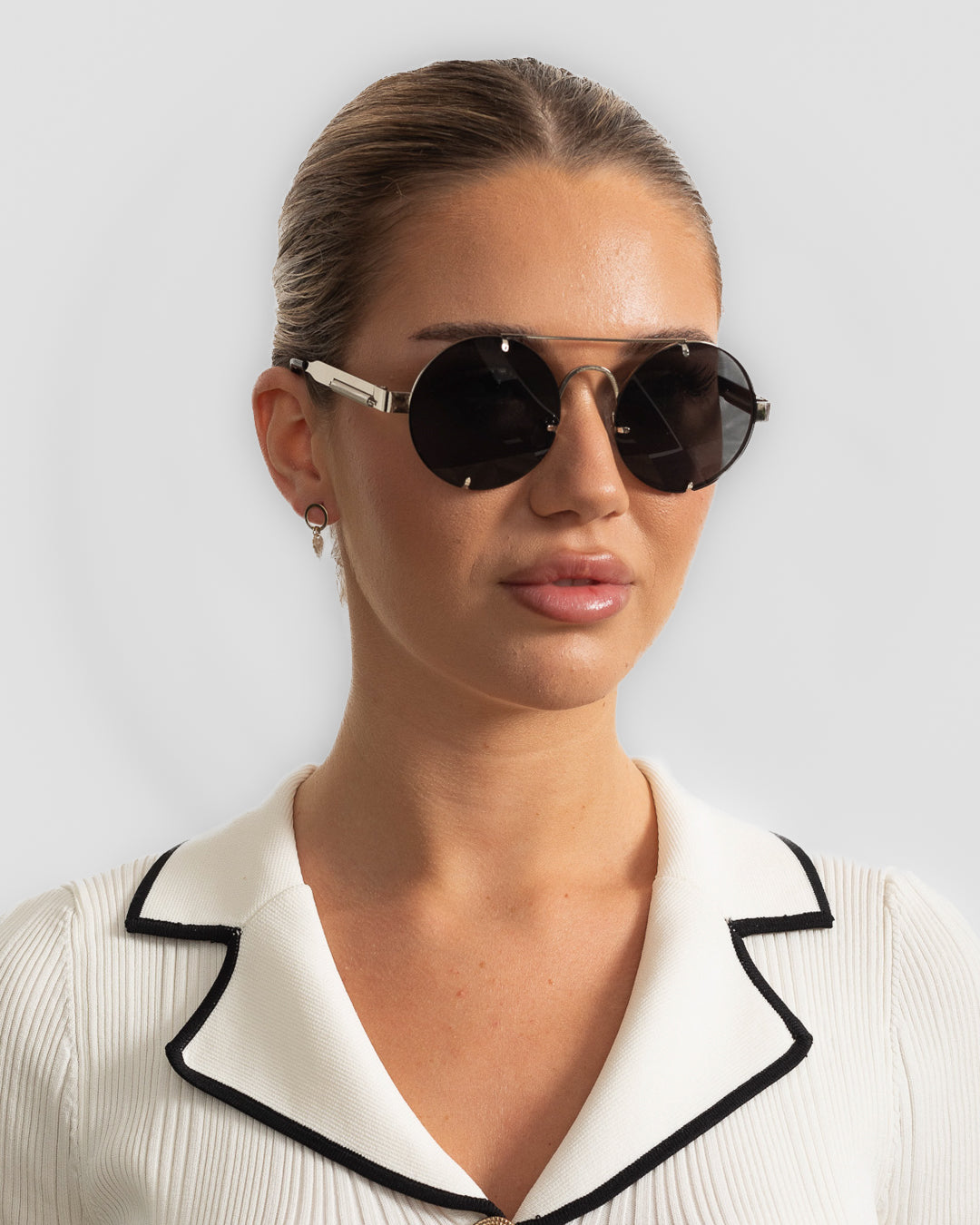 Helia - Black/Silver