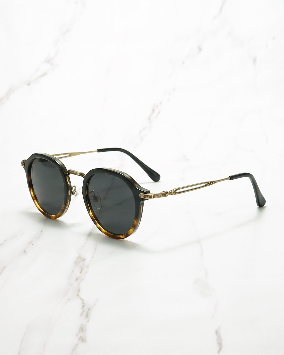 Montclare - Black